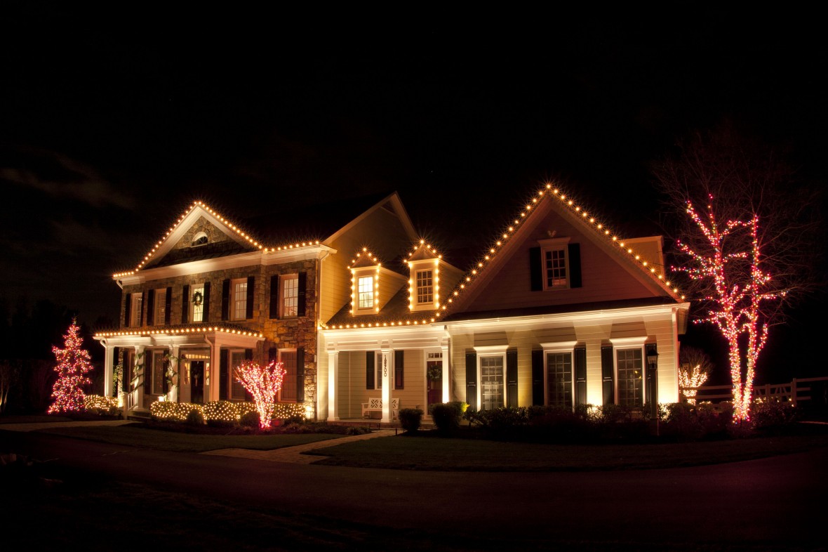 Pratt's Holiday Lighting | Light Up Your Holidays